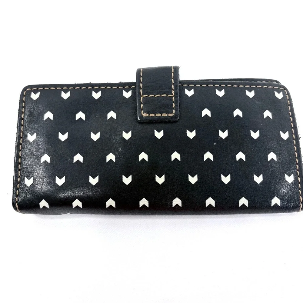 Fossil Wallet Clutch‎ Black White Arrow Print Leather Turnlock Bifold